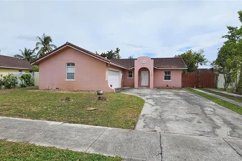 17303 SW 149th Pl, Miami FL 33187