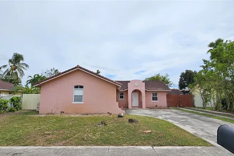 17303 SW 149th Pl, Miami FL 33187