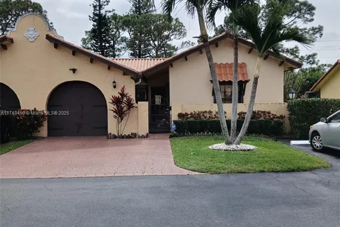 5264 Bolero Cir, Delray Beach FL 33484