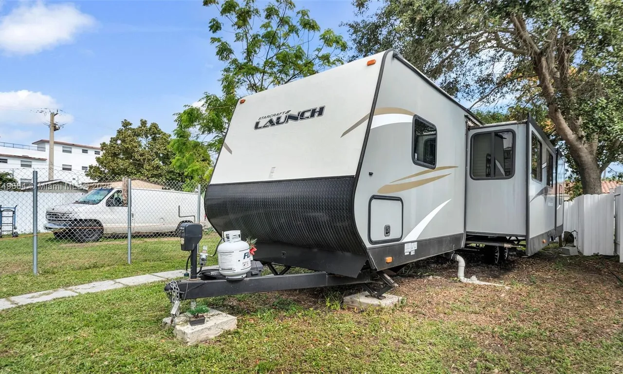 55 SW 63rd Ave REAR, Miami FL 33144