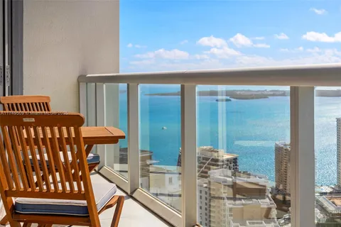 475 Brickell Ave # 4309, Miami FL 33131