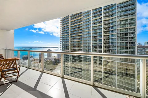 475 Brickell Ave # 4309, Miami FL 33131