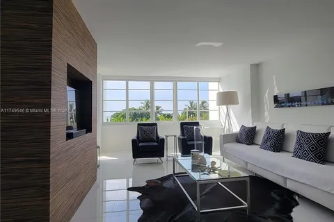 1670 Lincoln Ct # 3B, Miami Beach FL 33139