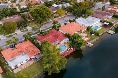 21250 NE 23rd Ave, Miami FL 33180