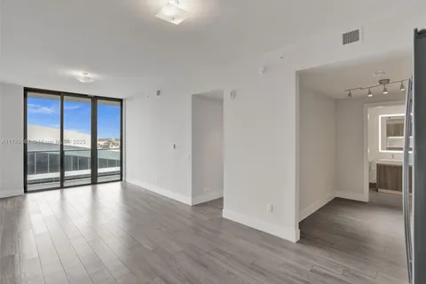 2960 NE 207th St # 1108, Aventura FL 33180