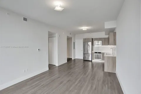 2960 NE 207th St # 1108, Aventura FL 33180