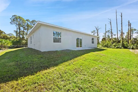 807 IRVING AVE, Lehigh Acres FL 33972