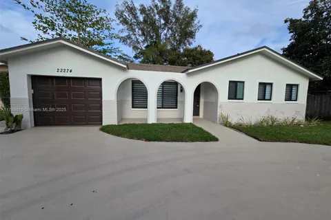 22274 SW 61st Ave, Boca Raton FL 33428