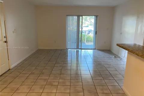 8500 SW 212th St # 103, Cutler Bay FL 33189