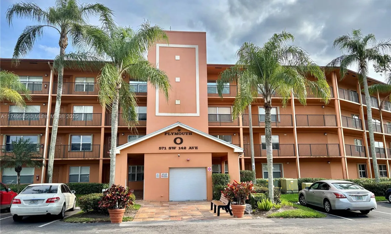 571 SW 142nd Ave # 407O, Pembroke Pines FL 33027