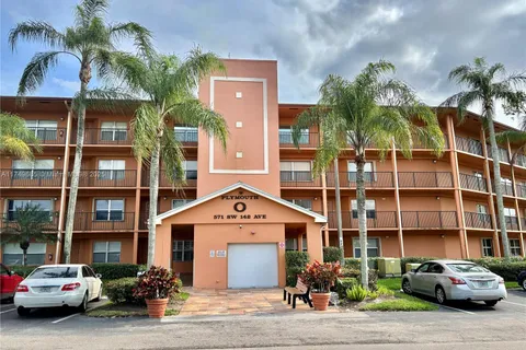 571 SW 142nd Ave # 407O, Pembroke Pines FL 33027