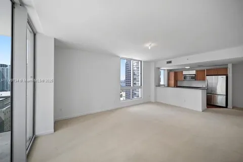 300 S Biscayne Blvd # 2101, Miami FL 33131