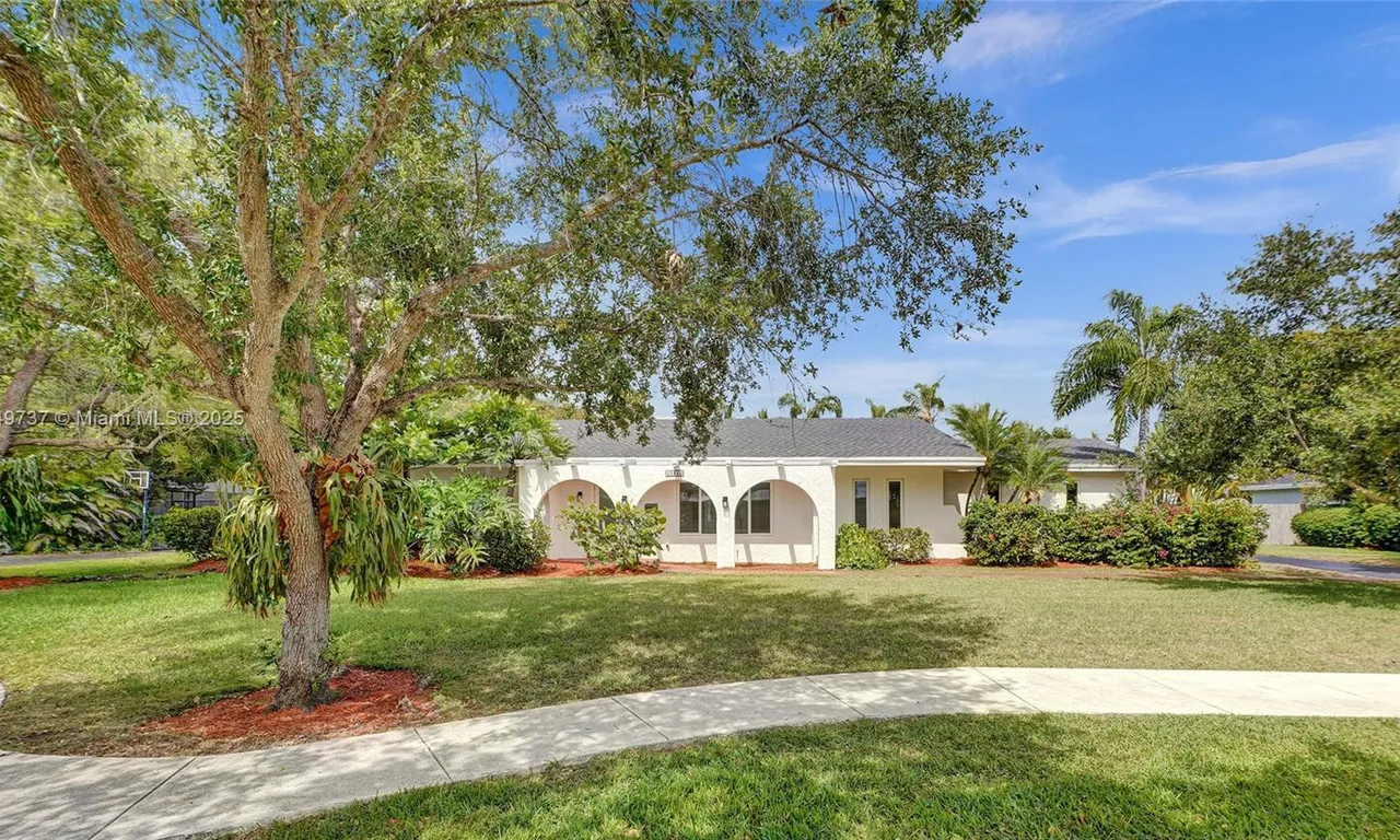 15440 SW 81st Ave, Palmetto Bay FL 33157