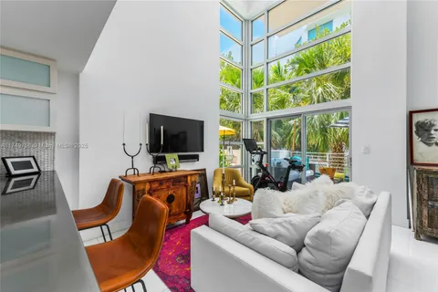 7744 Collins Ave # 6, Miami Beach FL 33141