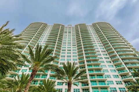 20201 E Country Club Dr # 2203, Aventura FL 33180