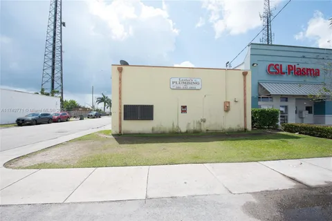 504 W Mowry Dr, Homestead FL 33030