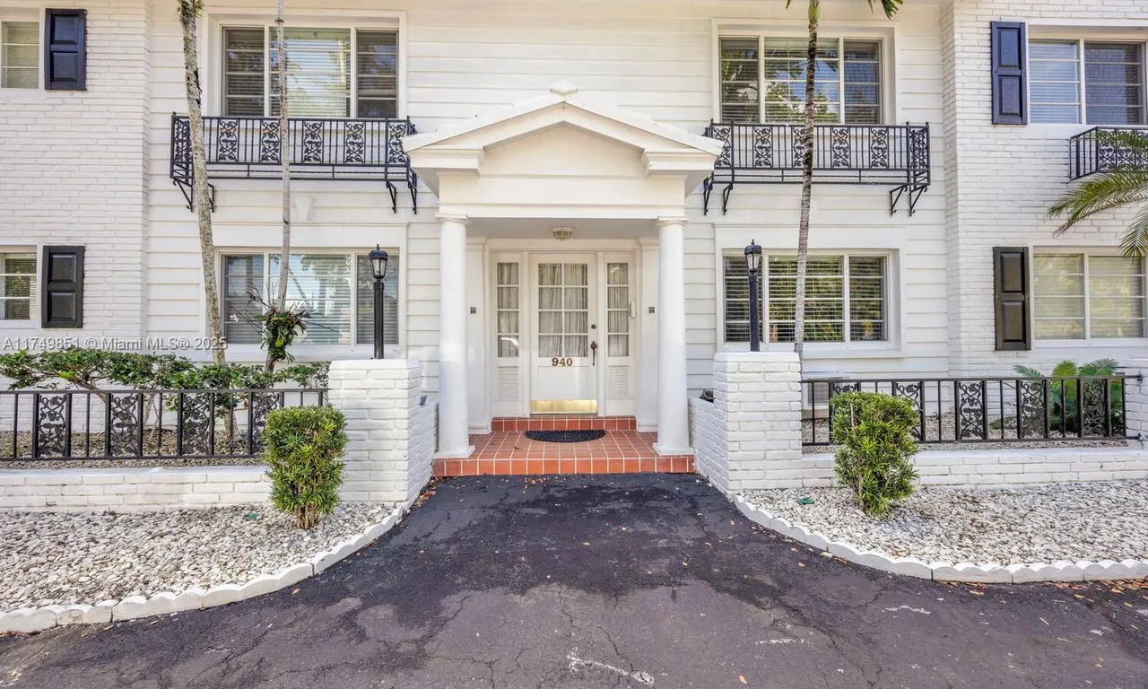 950 Sevilla Ave # 102, Coral Gables FL 33134