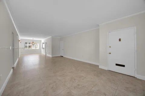 950 Sevilla Ave # 102, Coral Gables FL 33134