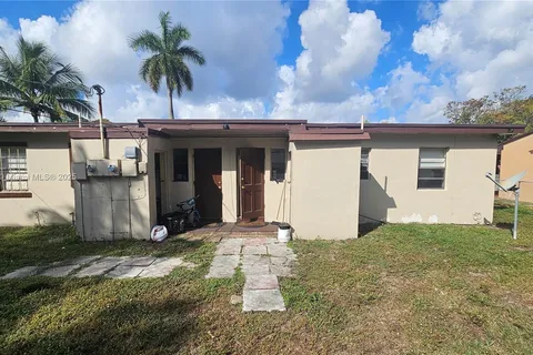 1440-1442 NW 5th Ave, Fort Lauderdale FL 33311