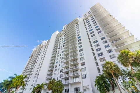 2801 NE 183rd St # 214W, Aventura FL 33160