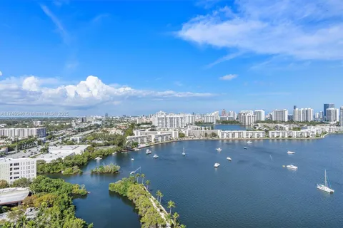 17301 Biscayne Blvd # 2108, North Miami Beach FL 33160