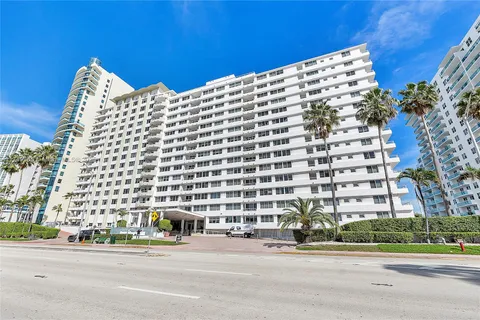 5005 Collins Ave # 222, Miami Beach FL 33140