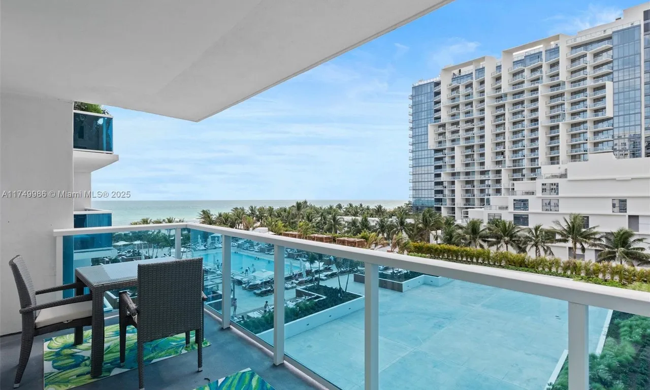 2301 Collins Ave # 504, Miami Beach FL 33139