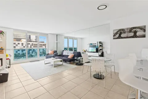 2301 Collins Ave # 504, Miami Beach FL 33139