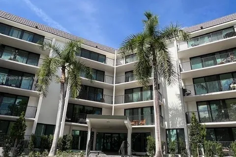 1000 River Reach Dr # 124, Fort Lauderdale FL 33315