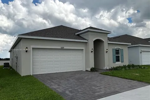 1309 Tupelo Trail, Orlando FL 33844