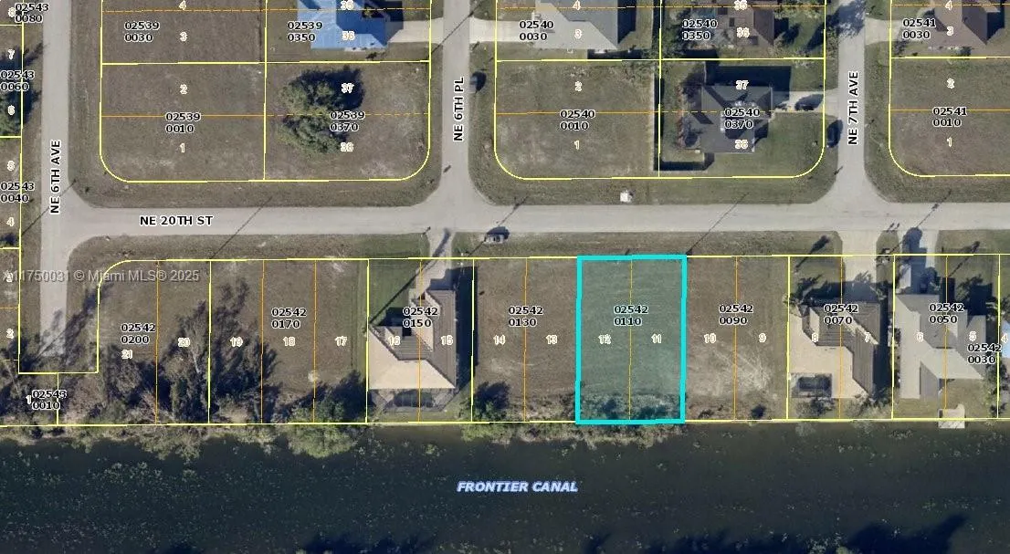 618 NE 20th St, Cape Coral FL 33909