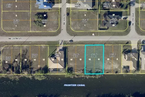 618 NE 20th St, Cape Coral FL 33909