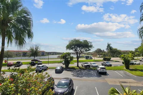 13255 SW 9th Ct # 213G, Pembroke Pines FL 33027