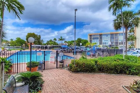 701 Three Islands Blvd # 217, Hallandale Beach FL 33009