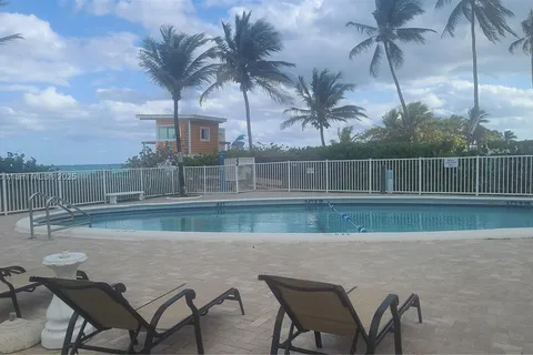 1936 S Ocean Dr # 2D, Hallandale Beach FL 33009