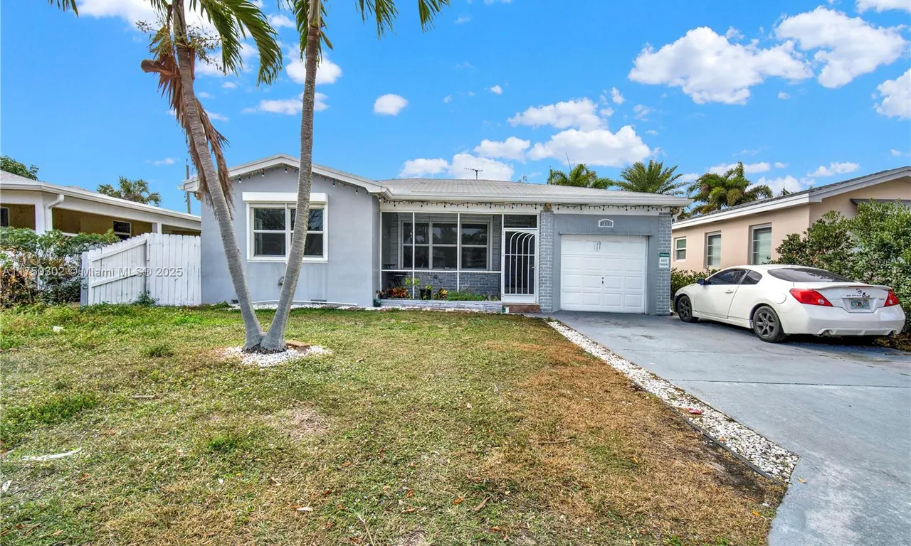 1317 N M St, Lake Worth FL 33460