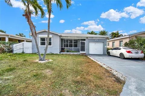 1317 N M St, Lake Worth FL 33460