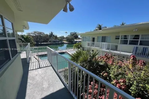 350 S Shore Dr # 9, Miami Beach FL 33141