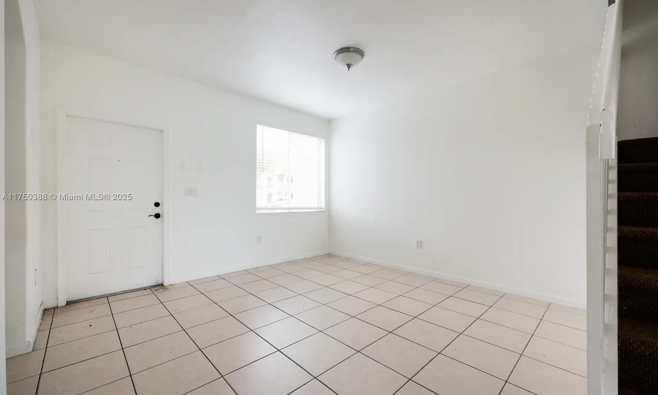 2818 SE 16th Ave # 118, Homestead FL 33035