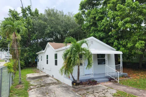 599 NW 94th St # 599, Miami FL 33150