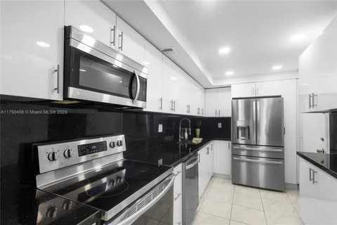 1849 S Ocean Dr # 407, Hallandale Beach FL 33009