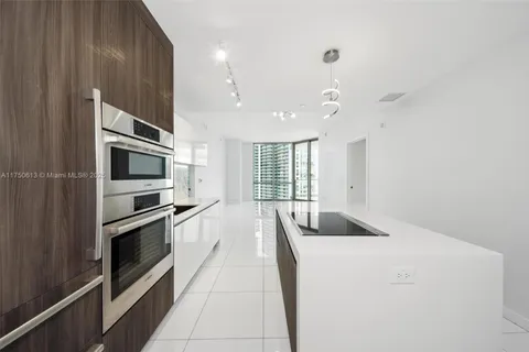 851 NE 1st Ave # 3107, Miami FL 33132