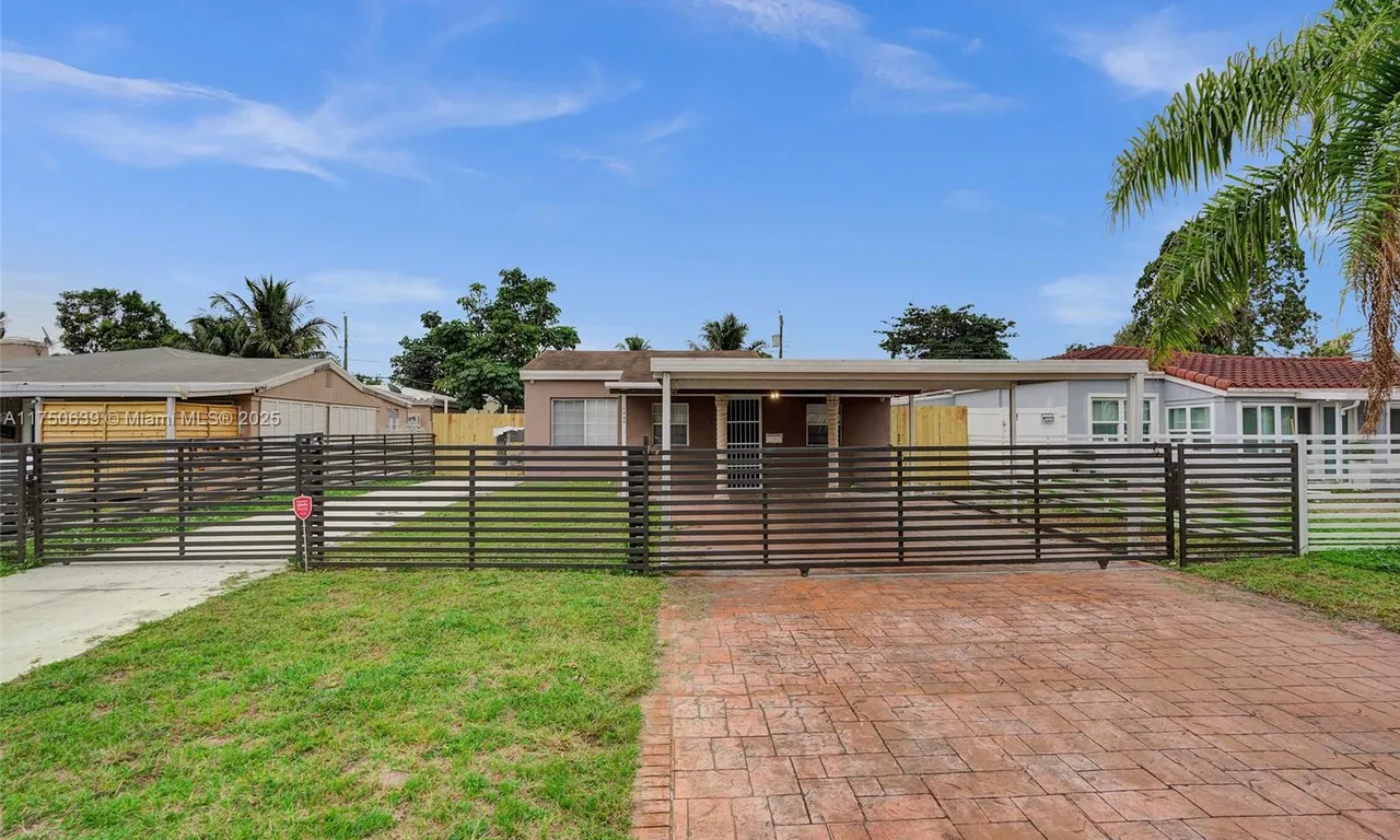 1666 NE 181st St, North Miami Beach FL 33162