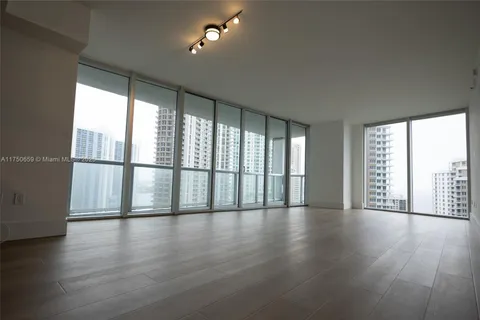 495 Brickell Ave # 2102, Miami FL 33131