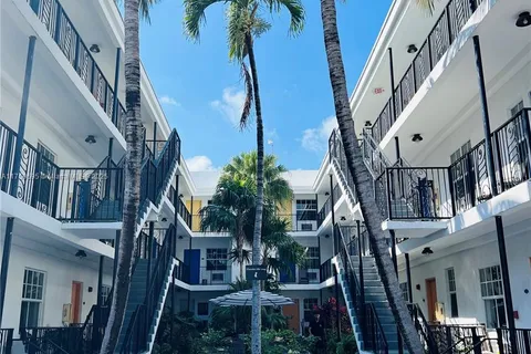 1330 Pennsylvania Ave # 307, Miami Beach FL 33139