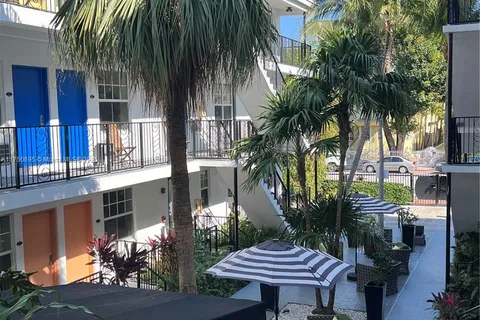 1330 Pennsylvania Ave # 307, Miami Beach FL 33139