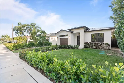 8550 SW 198th St, Cutler Bay FL 33189