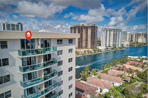 19390 Collins Ave # 24, Sunny Isles Beach FL 33160