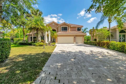 4699 Rothschild Dr, Coral Springs FL 33067