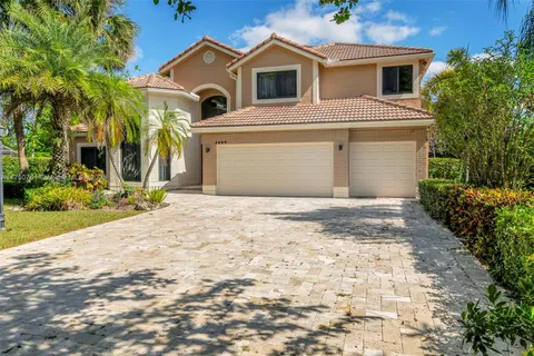 4699 Rothschild Dr, Coral Springs FL 33067